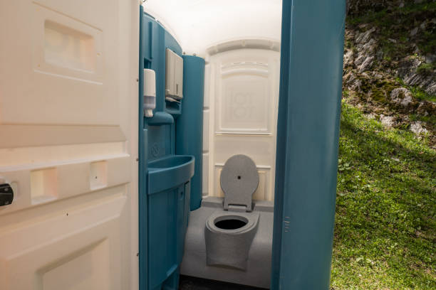 Portable Toilets for Disaster Relief Sites in Fraser, MI